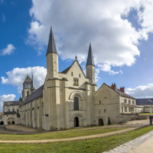 sejour original abbaye fontevraud royal abbey digital detox sejour entre femmes unusual stay loire valley