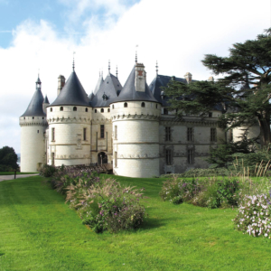 chaumont chateau loire valley's chateaux bike tour