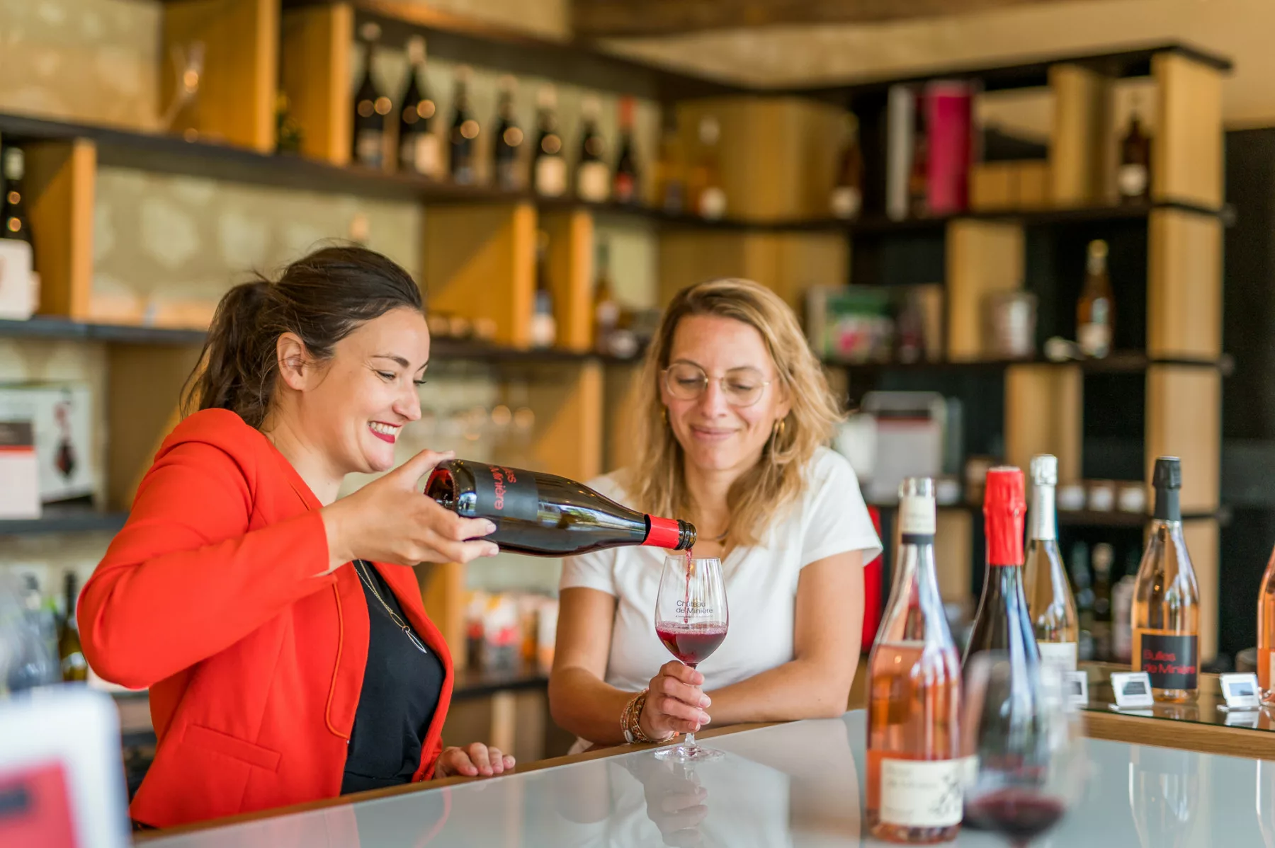 Loire Secrets - Wine tasting in the Loire Valley / Dégustation de vin en Val de Loire - ©ADT Touraine - JC Coutand