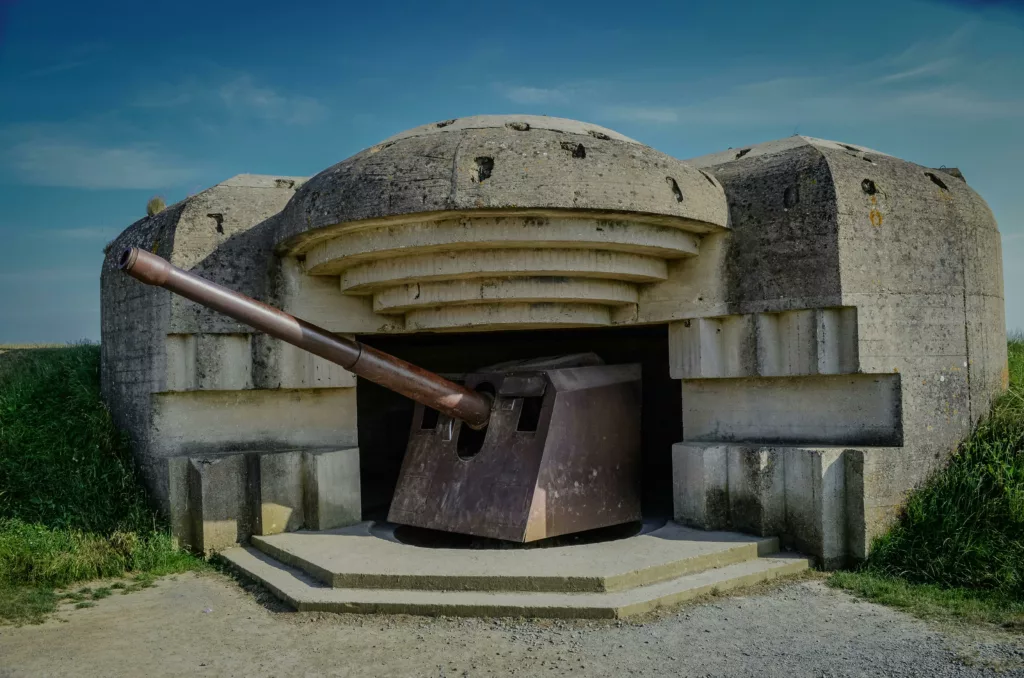 Loire Secrets - D-Day landing beaches private tour in Normandy / Visite privative des plages du débarquement en Normandie