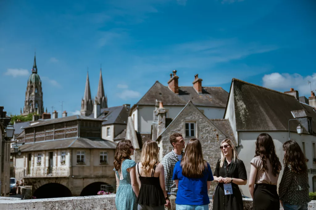 Loire Secrets - Bayeux private tour / Tour privé de Bayeux - ©Ibrahim Hendy - Normandie Tourisme