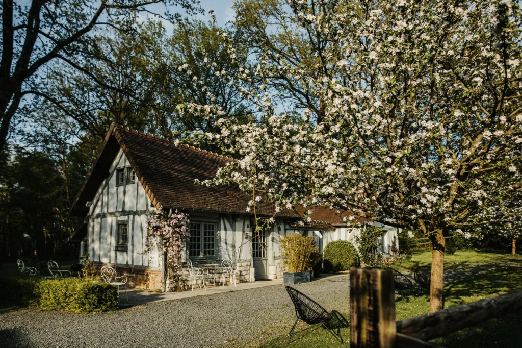 Loire Secrets - Normandy charming countryside / La campagne charmante de Normandie - ©Coraline et Leo - Normandie Tourisme