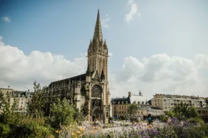 Loire Secrets - Medieval private tour in Caen / Tour médiéval privé de Caen - ©Coraline et Leo - Normandie Tourisme