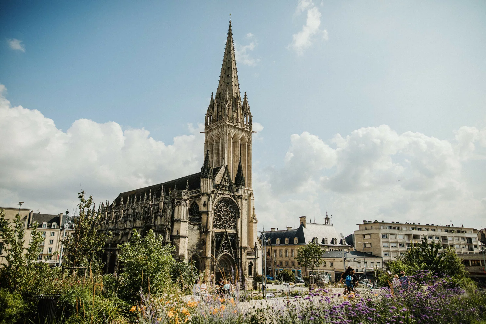 Loire Secrets - Medieval private tour in Caen / Tour médiéval privé de Caen - ©Coraline et Leo - Normandie Tourisme