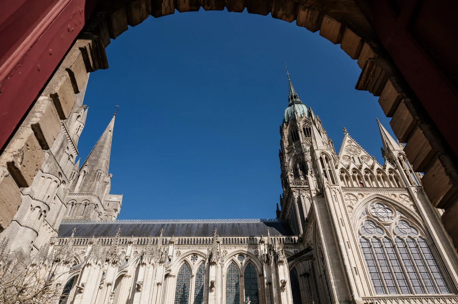 Loire Secrets - Bayeux private tour / Tour privé de Bayeux - ©Ibrahim Hendy - Normandie Tourisme