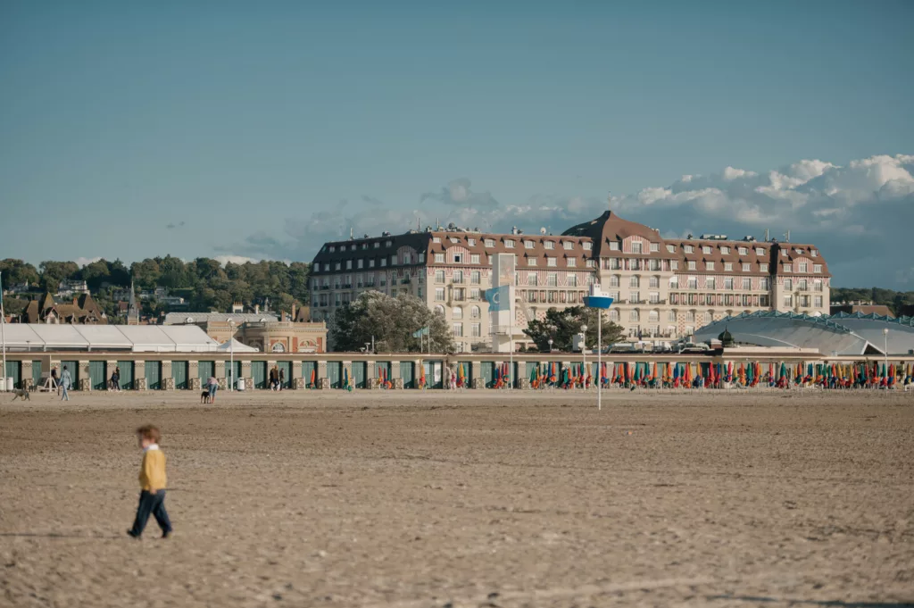 Loire Secrets - Private Côte Fleurie tour in Normandy / Visite privative de la Côte Fleurie en Normandie - Deauville - ©Marie-Anais Thierry - Normandie Tourisme