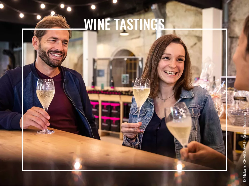 Loire Secrets - Wine tastings in the Loire Valley - © Melanie CHAIGNEAU - Anjou Tourisme